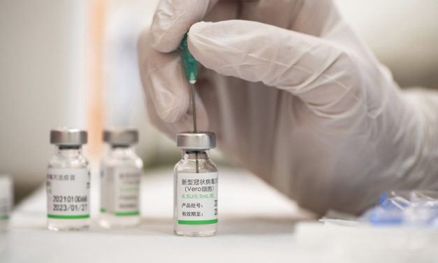 Weihnachts-&quot;Ärzte&quot; greifen den chinesischen Impfstoff erneut an
