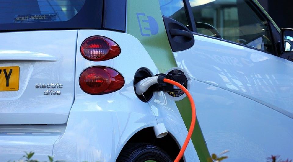 New tender: you can get up to HUF five million for a new electric car