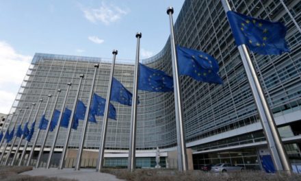 Az EB nem az európai polgárok akarata szerint végzi a tevékenységét