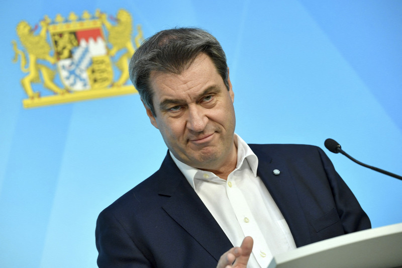 Il primo ministro bavarese accelererebbe la licenza UE di Szputnyik V