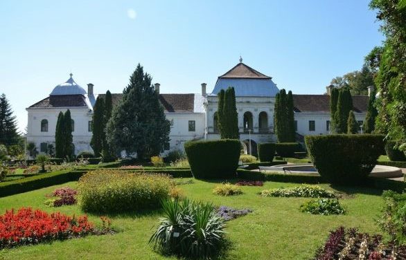 One of the most beautiful baroque buildings in Transylvania came into private hands