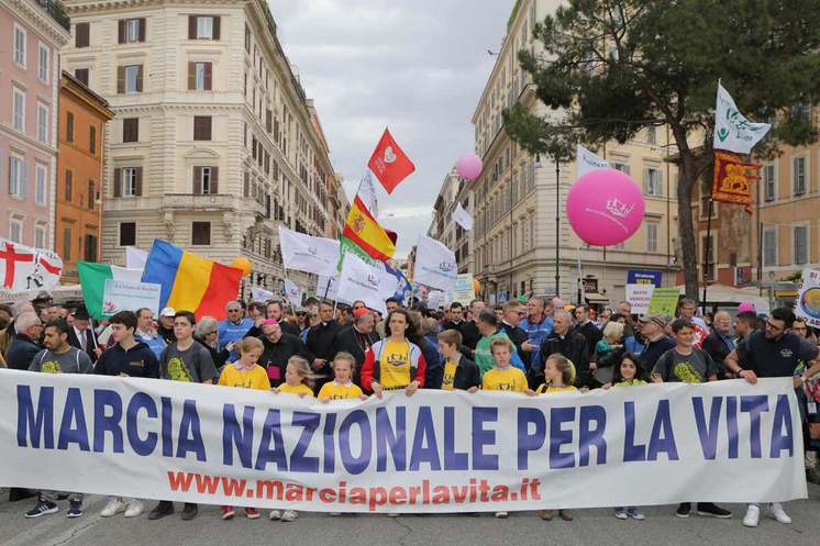 Már az olaszok is a magyar családpolitikát követik