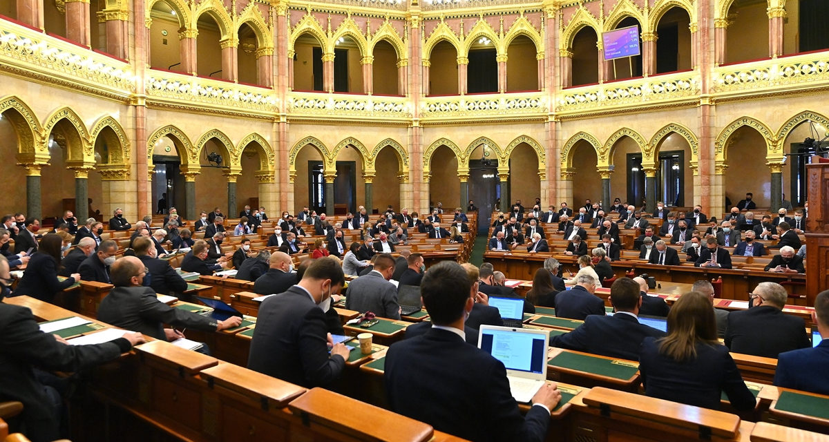 A Medián szerint vezet a Fidesz