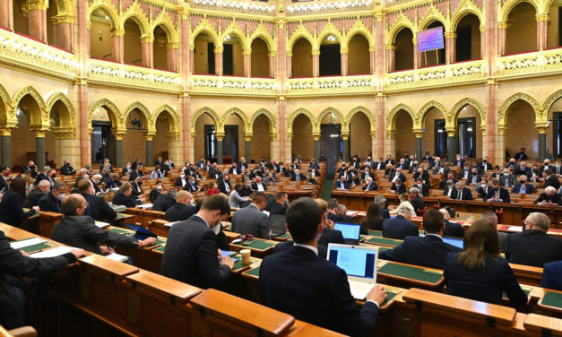 Es gibt keine Einwände, das neue Parlament kann gebildet werden