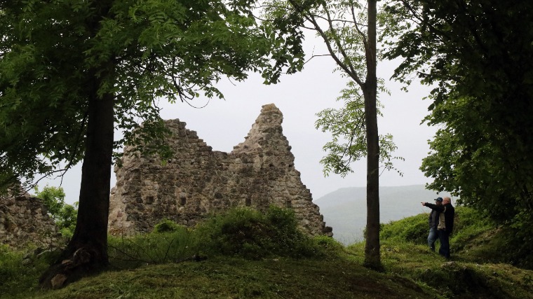 Rovine del castello di Szögliget Szádvár