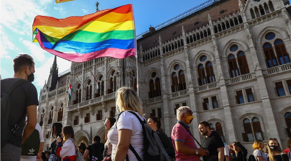 Il ministro di stato tedesco è preoccupato per LGBTIQ