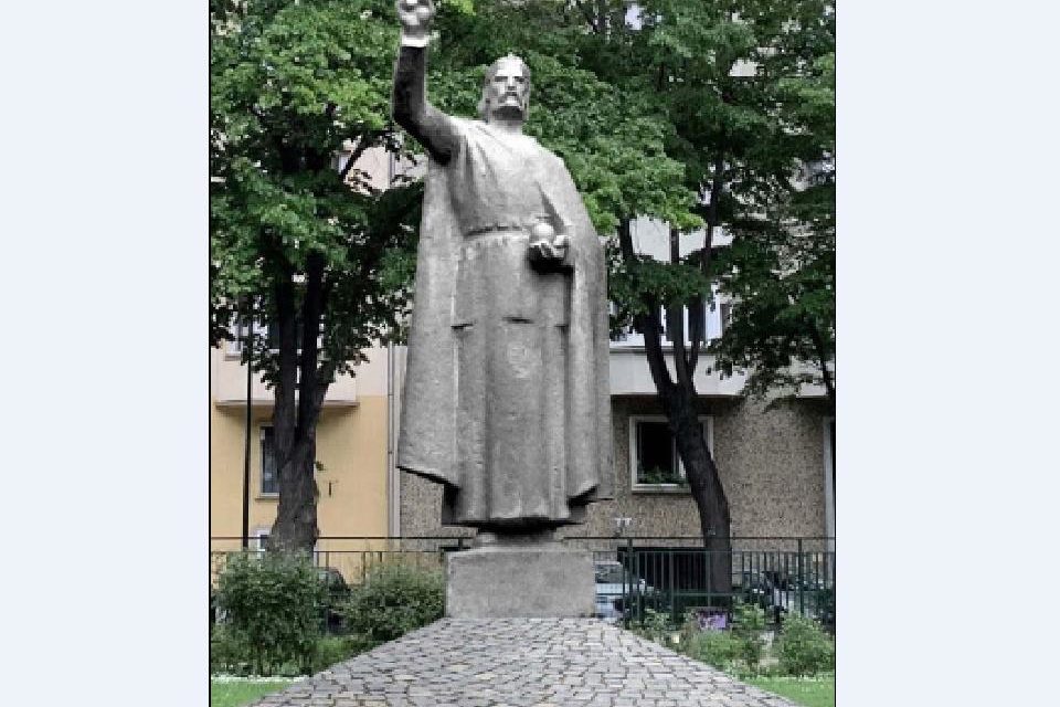 That can not be possible! Karácsony exiled Szent István to Kispest 