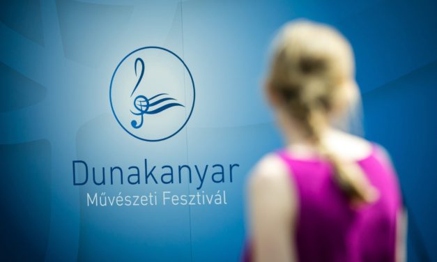 Il Danube Bend Art Festival dura fino alla fine di agosto
