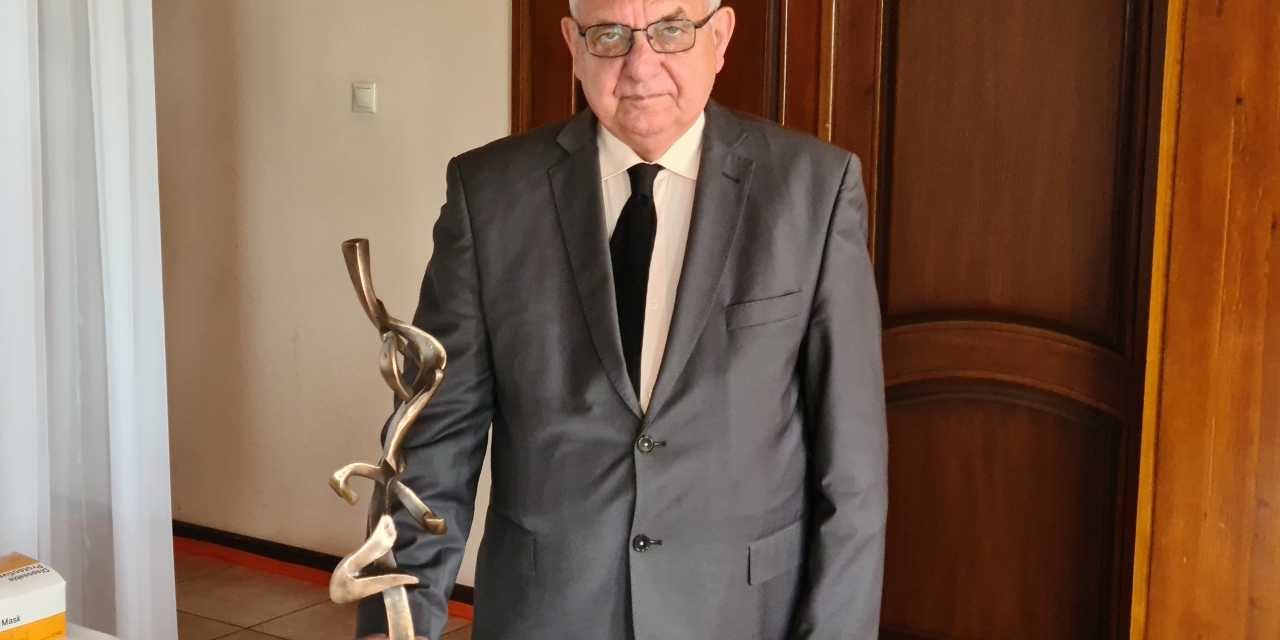 Miklós Duray otrzymał nagrodę Pro Probitate