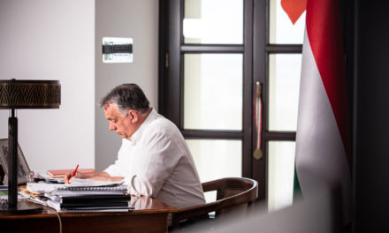 Orbán Viktor a pedagógusokat köszöntötte