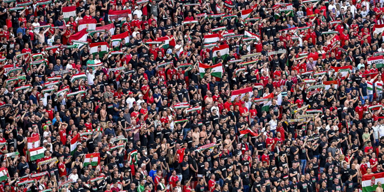 Die rumänische Sportzeitung sang eine Ode über die ungarischen Ultras
