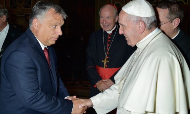 Eppure papa Francesco incontra Viktor Orbán e Janos Áder