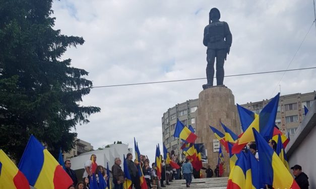 Rumuni świętowali Trianon na Sepsiszentgyörgy