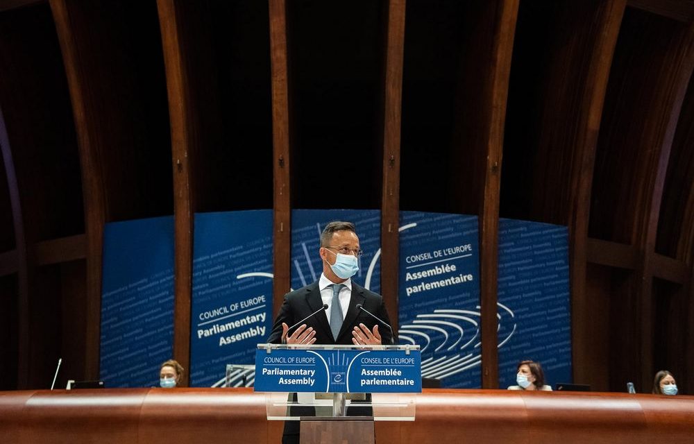 Péter Szijjártó: there is no such thing as a world where bureaucrats from Brussels tell us...