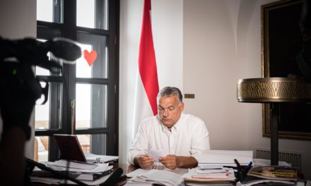 Így köszöntötte Orbán Viktor az egészségügyi dolgozókat