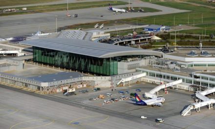 Lotnisko w Budapeszcie może znów należeć do państwa, ale tylko wtedy, gdy sięgnie głębiej do kieszeni