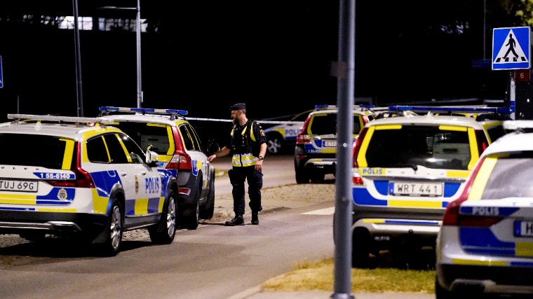 In einer der schwedischen Sperrzonen wurde ein Polizist ermordet