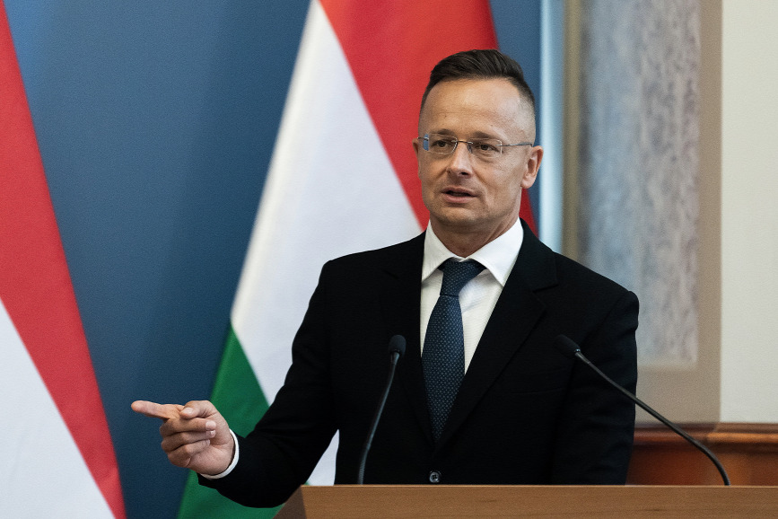 Szijjártó: bízunk abban, 2022 jobb év lesz a magyar-ukrán kapcsolatok szempontjából!