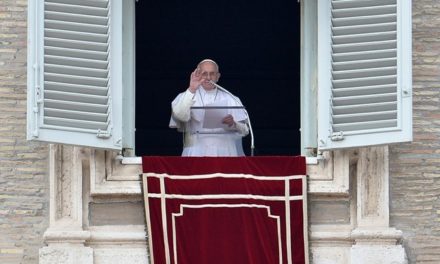 It is now official: Pope Francis is coming to Budapest