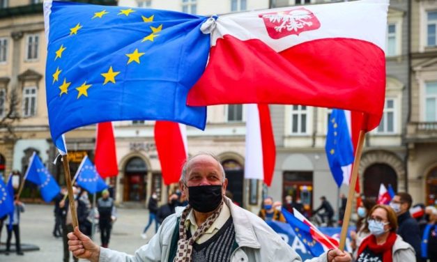 Lengyelország ragaszkodik uniós tagként szerzett jogaihoz