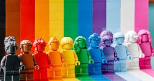 Brüsszel LMBTQ-propagandát akar a gyerekműsorokban is