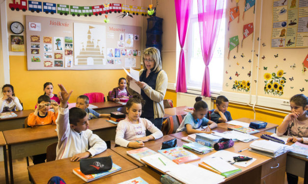 Solo l&#39;uno per cento degli insegnanti non ha preso il vaccino nelle scuole pubbliche