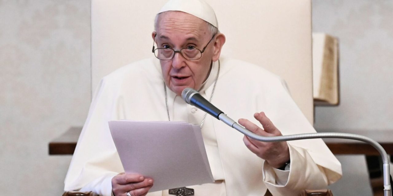Azonnali tűzszünetet követel Ferenc pápa