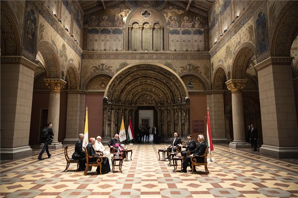 „Ich habe Papst Franziskus gebeten, das christliche Ungarn nicht verloren gehen zu lassen“