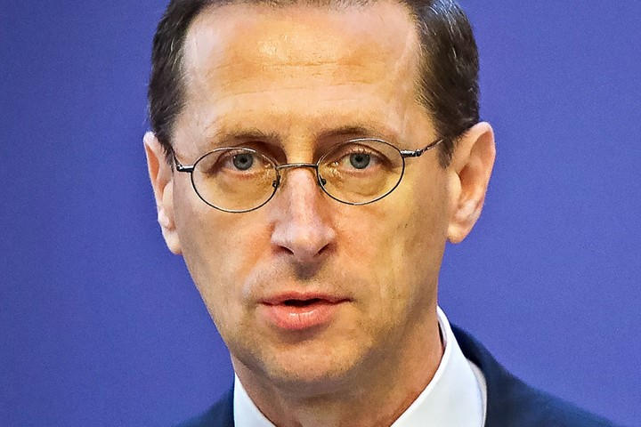 Mihály Varga: Wzmocniono zarządzanie kryzysowe na Węgrzech