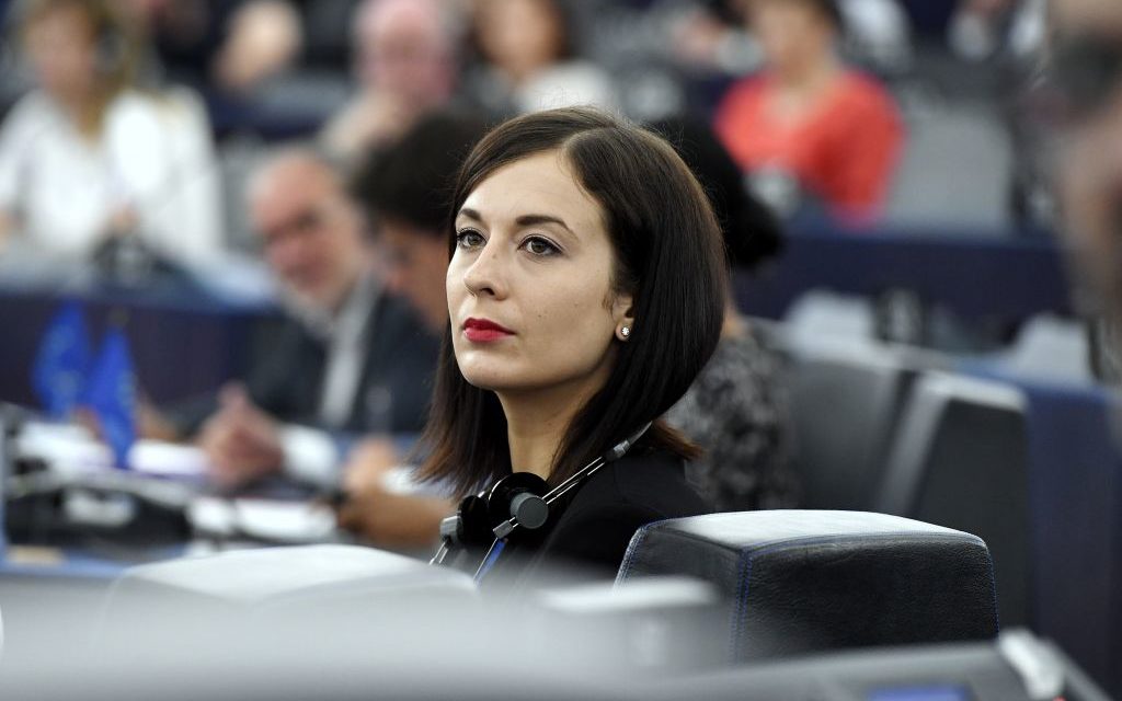 Even her own party family is embarrassed by the scandal of Katalin Cseh