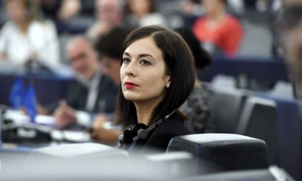 Már saját pártcsaládjának is kínos Cseh Katalin botránya
