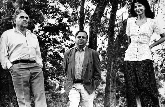 Imre Gyöngyössy, Barna Kabay i Katalin Petényi na festiwalu filmowym La Rochelle (1993) Fot. Archive