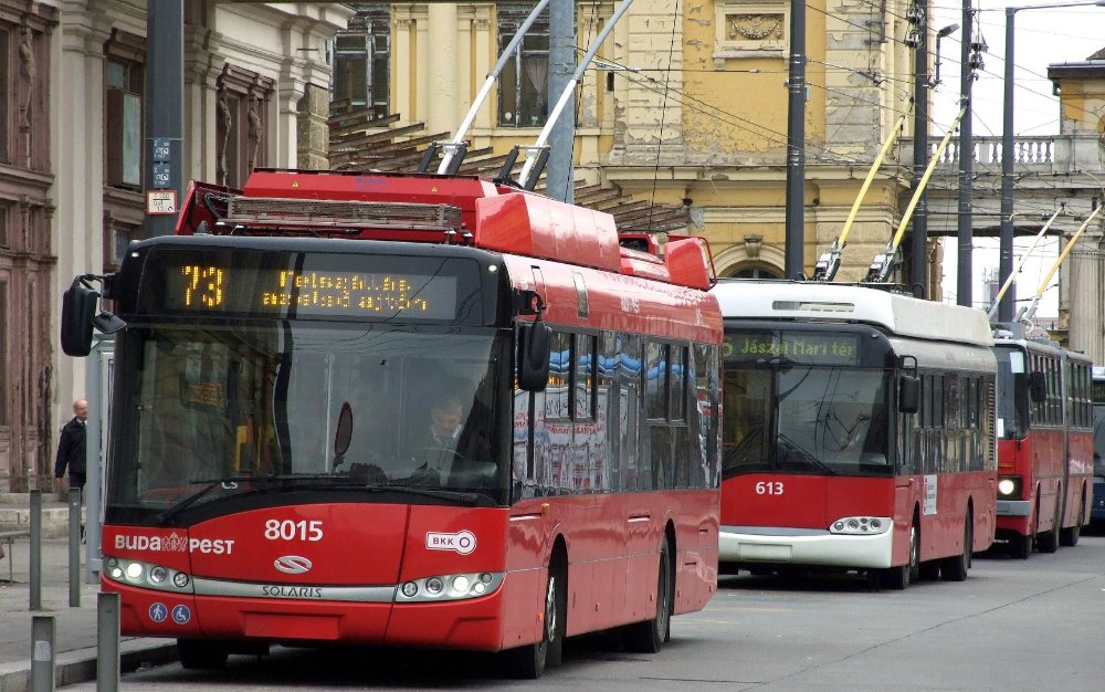 L&#39;ufficio del governo metropolitano ha trovato autobus e tram in pericolo di vita a BKV