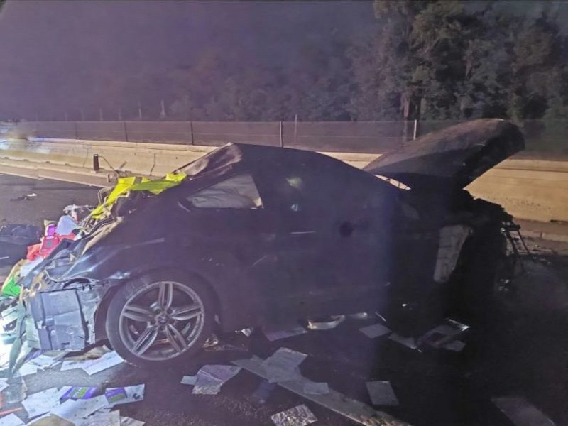 The millions found in the car of the pre-election coordinator who crashed on the M3 are being investigated on suspicion of theft