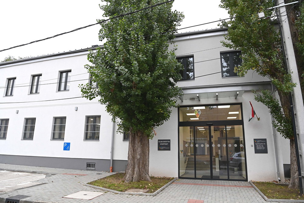 Alba Bástya Familien- und Kinderfürsorgezentrum Székesfehérvár
