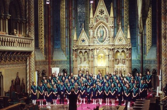 The Hungarian Radio Children&#39;s Choir on the Kodály collection tour