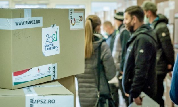 National Restart. The sports equipment packages also reached the educational institutions in Csikszék 