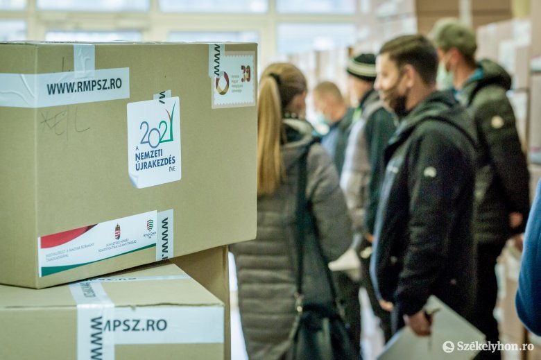 National Restart. The sports equipment packages also reached the educational institutions in Csikszék 