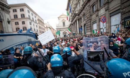 Roma: manifestazioni contro le misure epidemiche