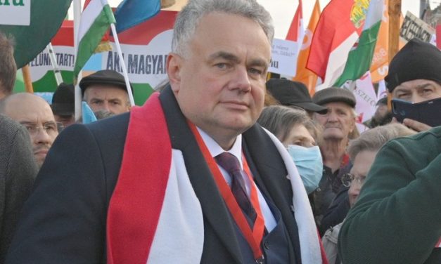 „Ungarn und Polen stimmen für Orbáns Vision von Europa“