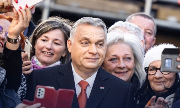 Hier ist es: 61 Prozent wollen, dass Orbán Premierminister wird, während nur 24 Prozent Márki-Zay wollen