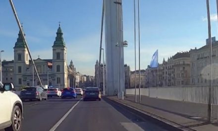 Karácsony&#39;s car slid in the bus lane while others stood in the traffic jam