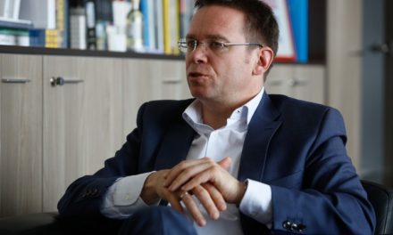 Fürjes Balázs, az ATV vezérigazgatója, és a Médiaszövetség sem ért egyet Baranyi Krisztinával