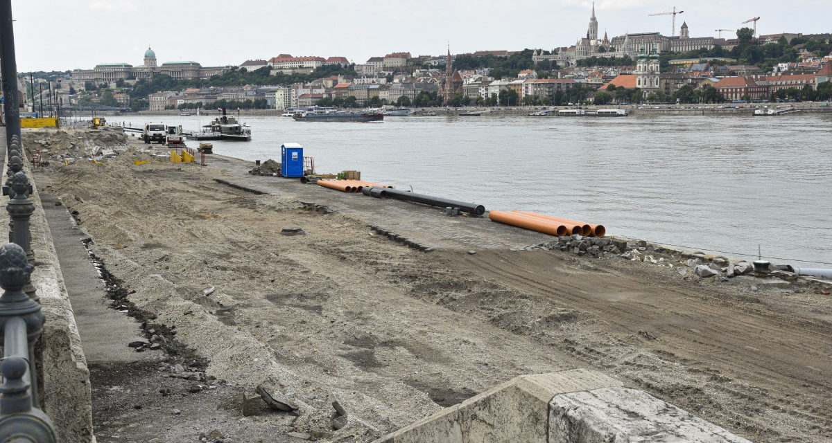 Chaos będzie się pogłębiał wraz z wyburzeniem nabrzeża w Peszcie
