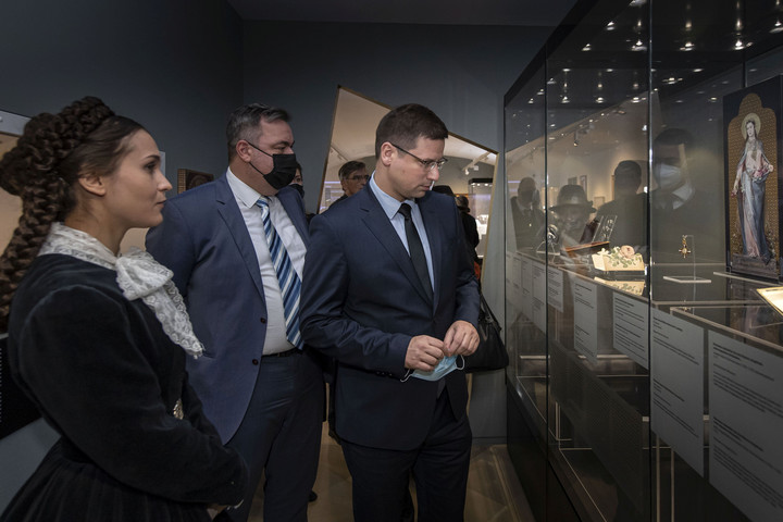 An exhibition titled The Wittelsbachs - Sisi&#39;s Family has opened in the National Museum