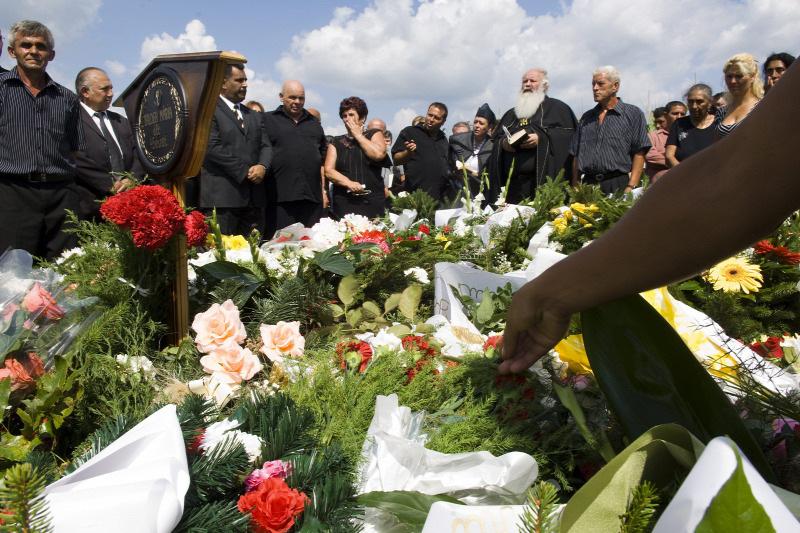 A roma gyilkosságsorozat áldozataira emlékezett a CÖF-CÖKA Roma Klubja