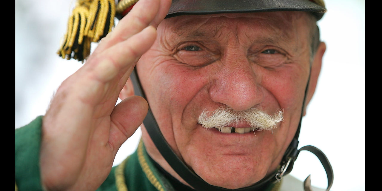 Károly Tóth, the oldest active hussar, has passed away