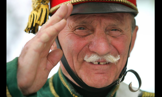 Károly Tóth, the oldest active hussar, has passed away