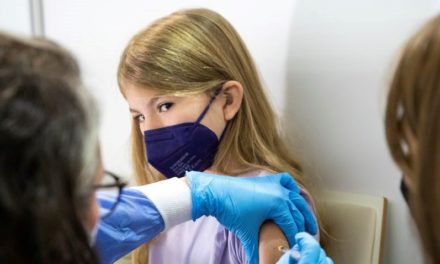 Börtön fenyegetheti Ausztriában azt, aki nem akar védőoltást