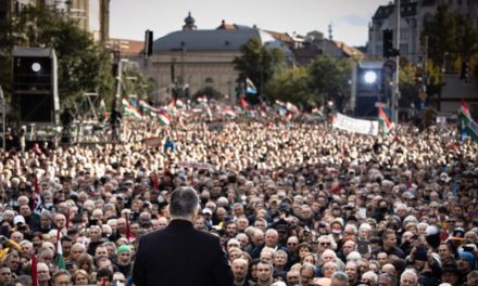 Alapjogokért Központ: az abszolút többség Orbán Viktort támogatja